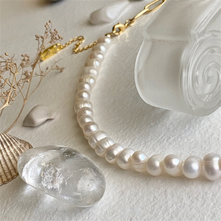 Freshwater Pearl and Gold Paperclip Chain Necklace