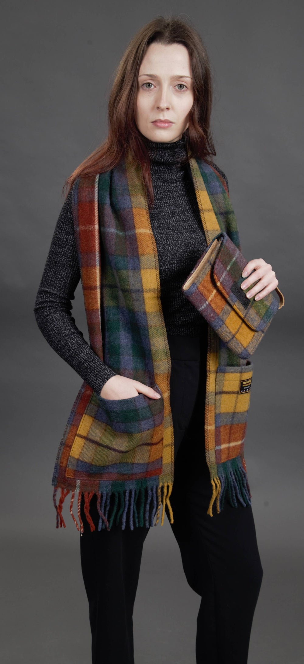 Antique Buchanan Pocket Scarf