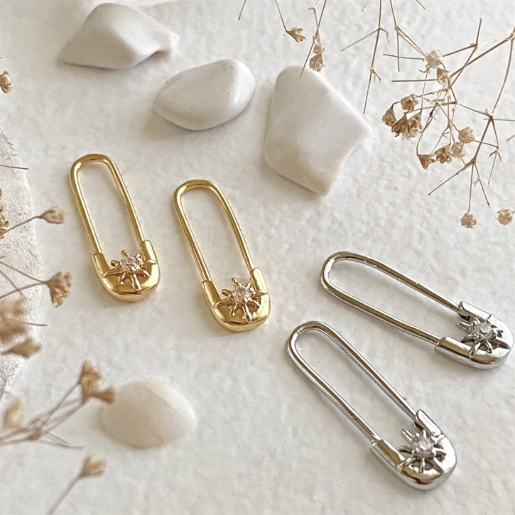 Star Studded Safety Pin Style Earrings in Gold Kulta Boutique