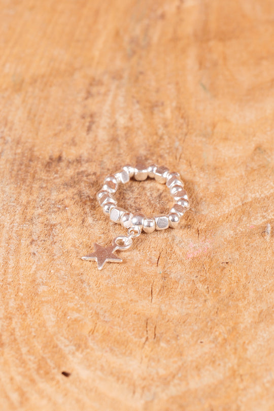 Elasticated Star Charm Ring In Silver Plate