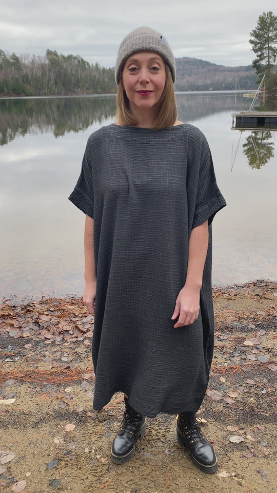 Crinkle Balloon Dress - One-Sized - Black